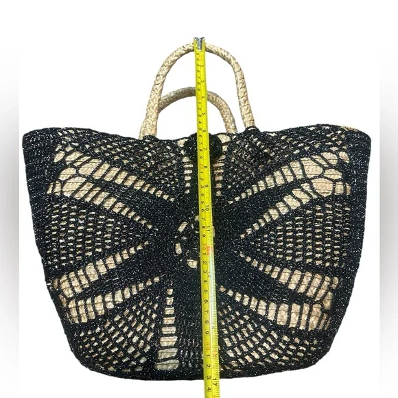 COLDWATER CREEK NWOT straw tote with black metallic crochet detailing - Picture 6 of 7
